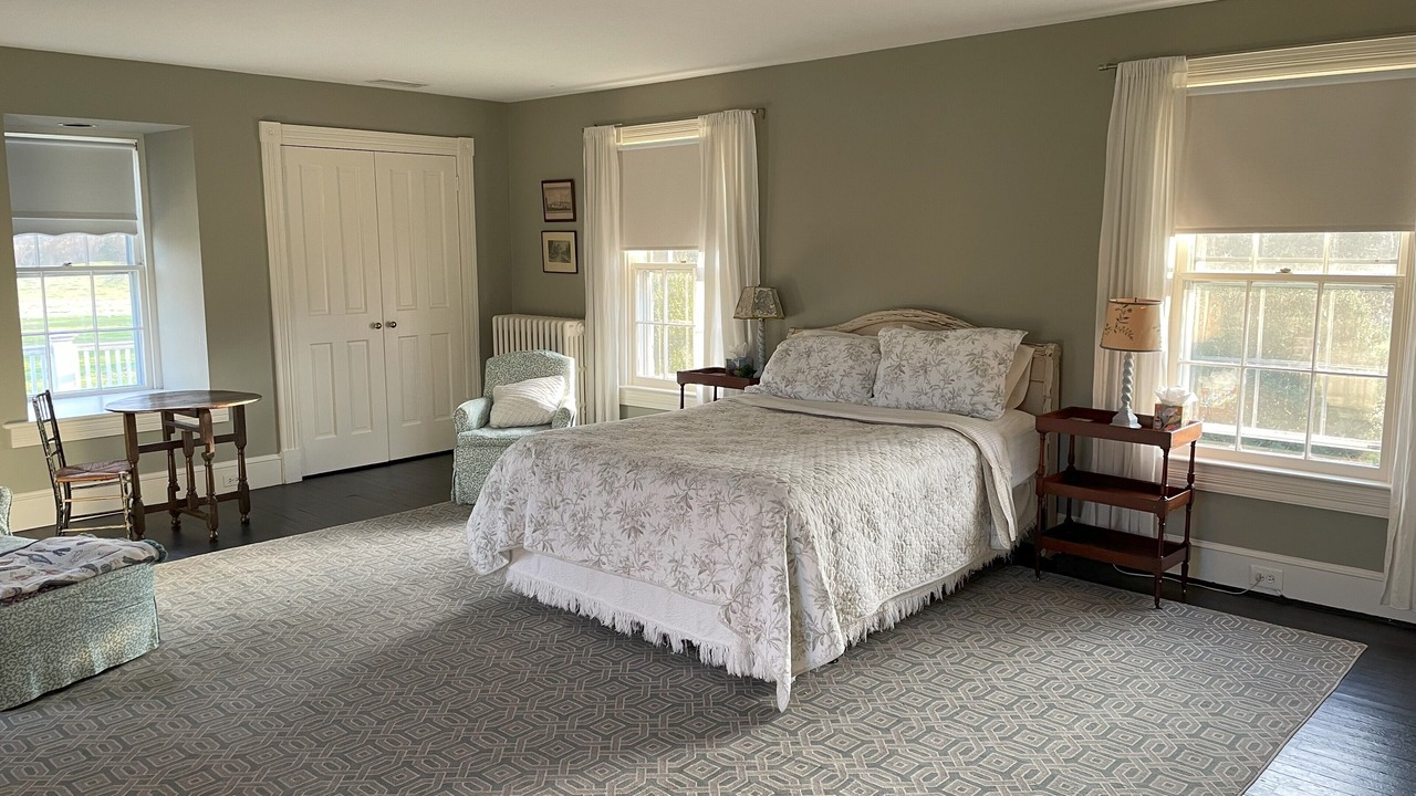 Photo of Bedroom in Leesburg