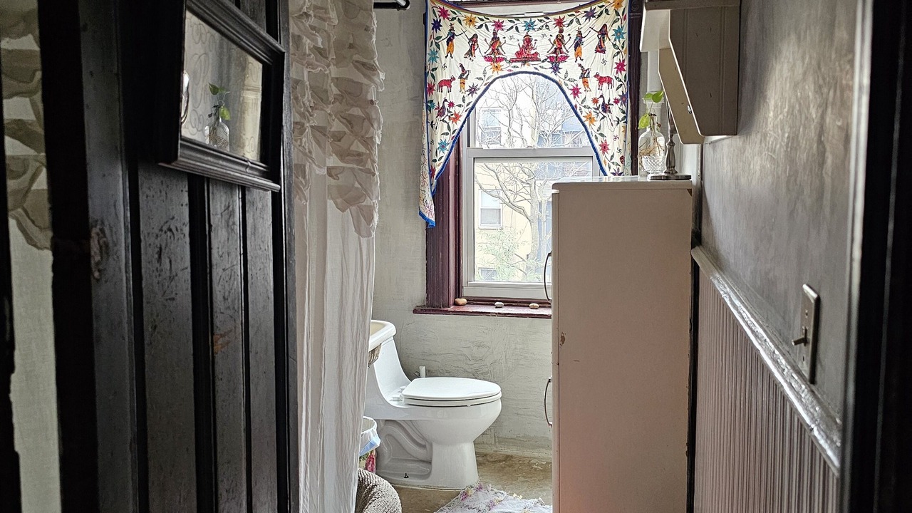 Photo of Bathroom in Bedford-Stuyvesant