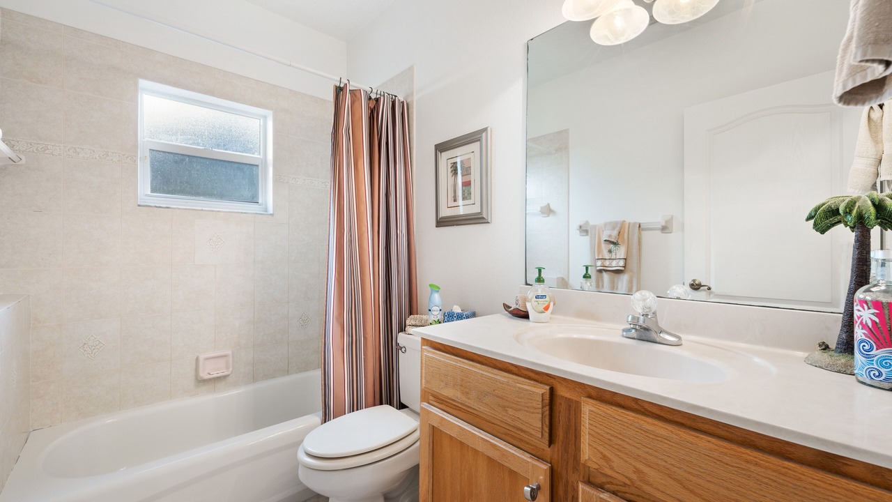 Photo of Bathroom in Tyler Gardens
