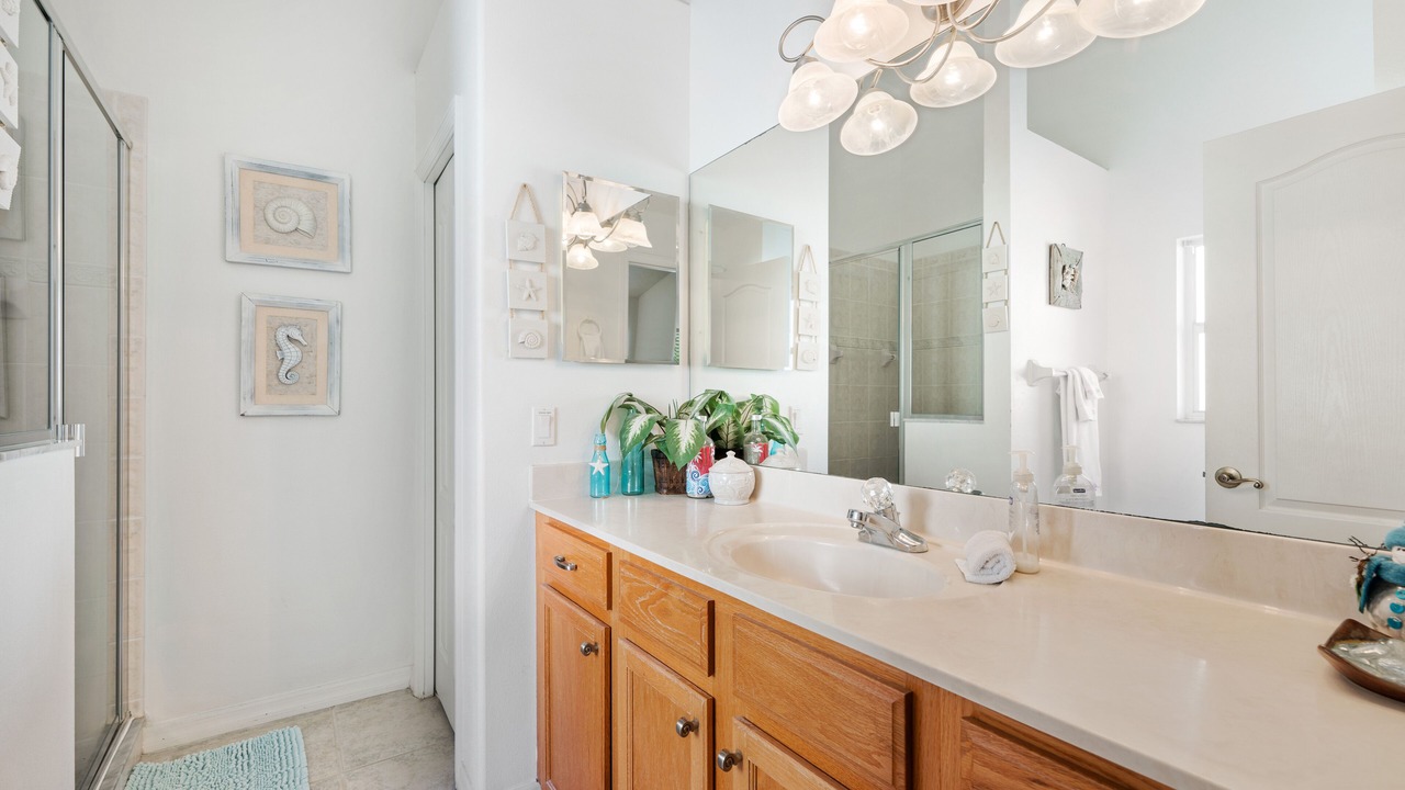 Photo of Bathroom in Tyler Gardens