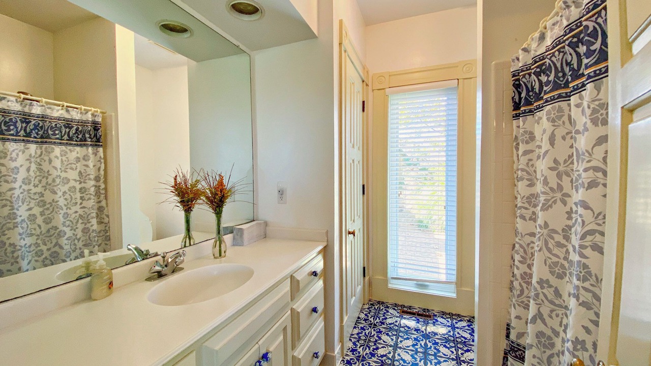 Photo of Bathroom in Castleton