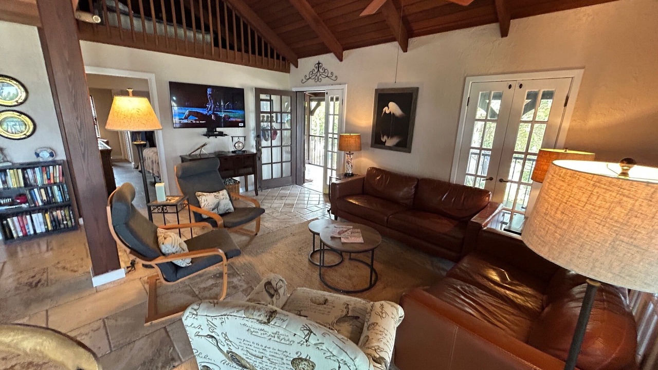 Photo of Livingroom in Marathon