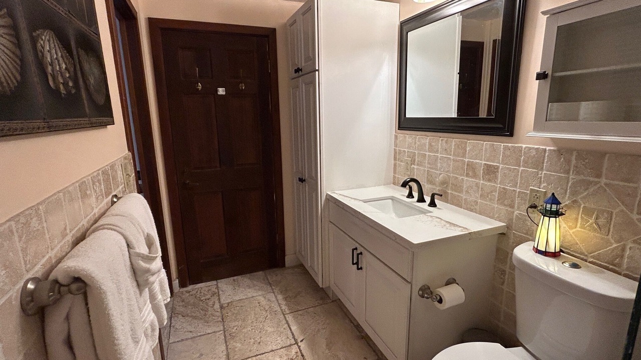 Photo of Bathroom in Marathon