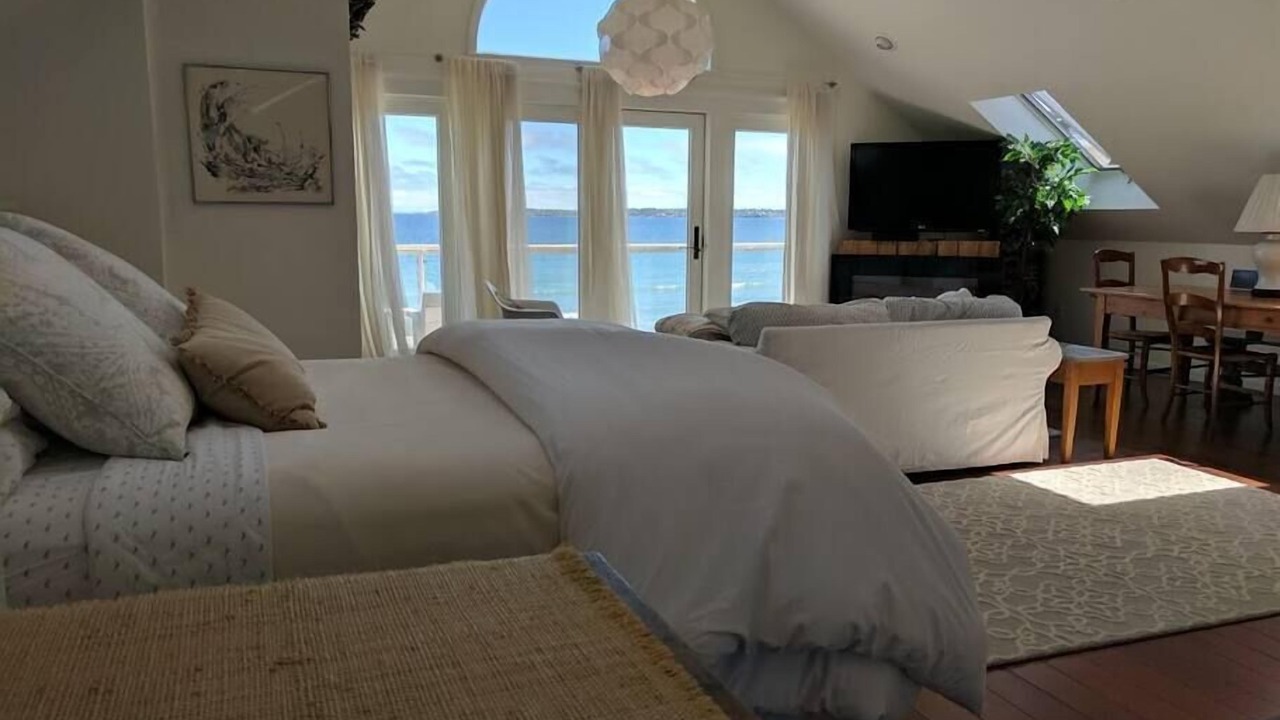 Photo of Bedroom in Swampscott