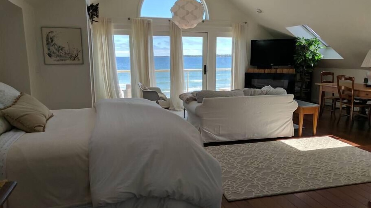 Photo of Bedroom in Swampscott