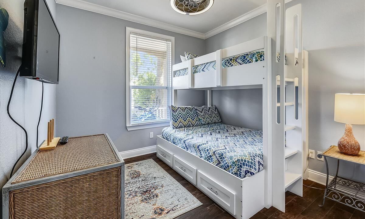 Photo of Bedroom in Seacrest Beach
