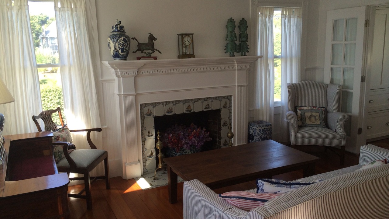 Photo of Livingroom in West Yarmouth