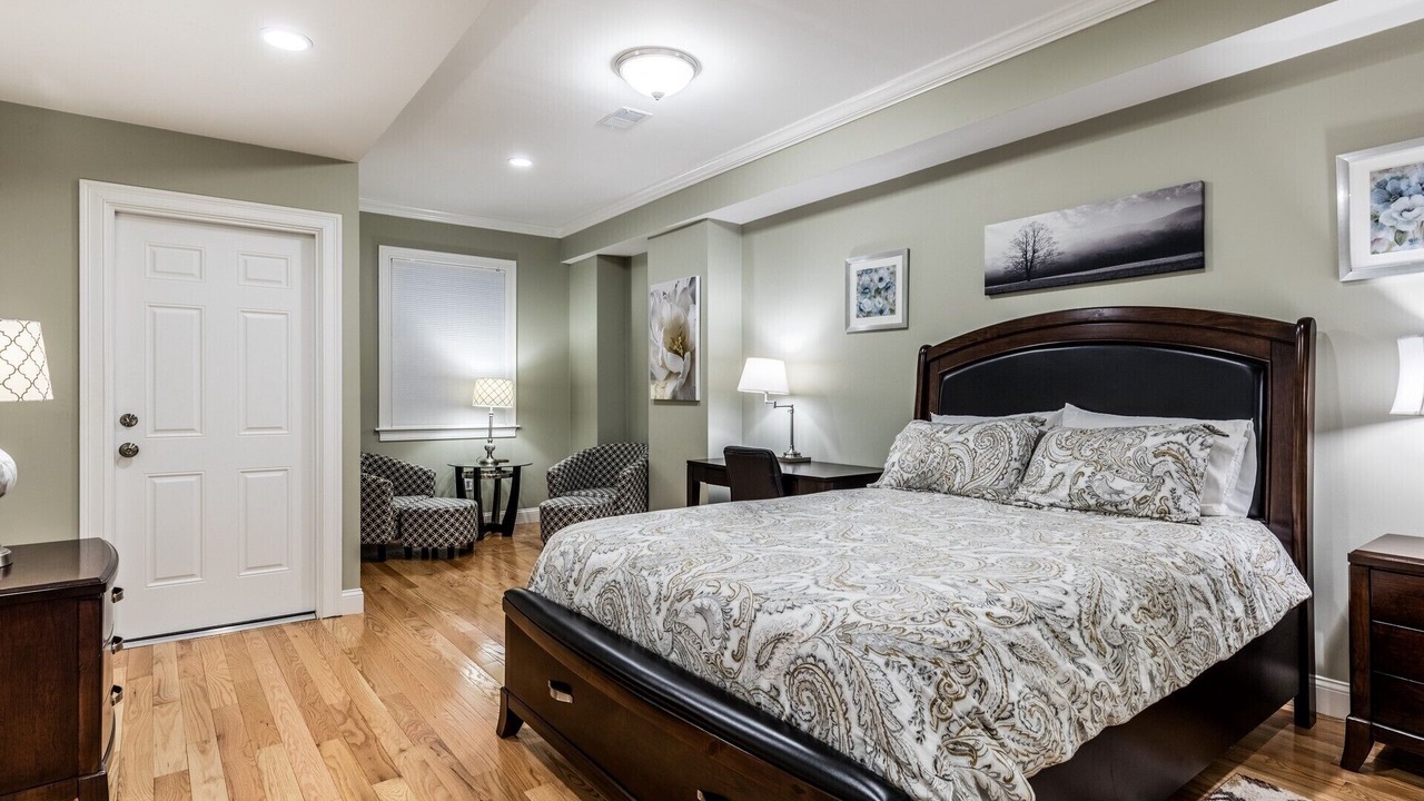 Photo of Bedroom in Longwood