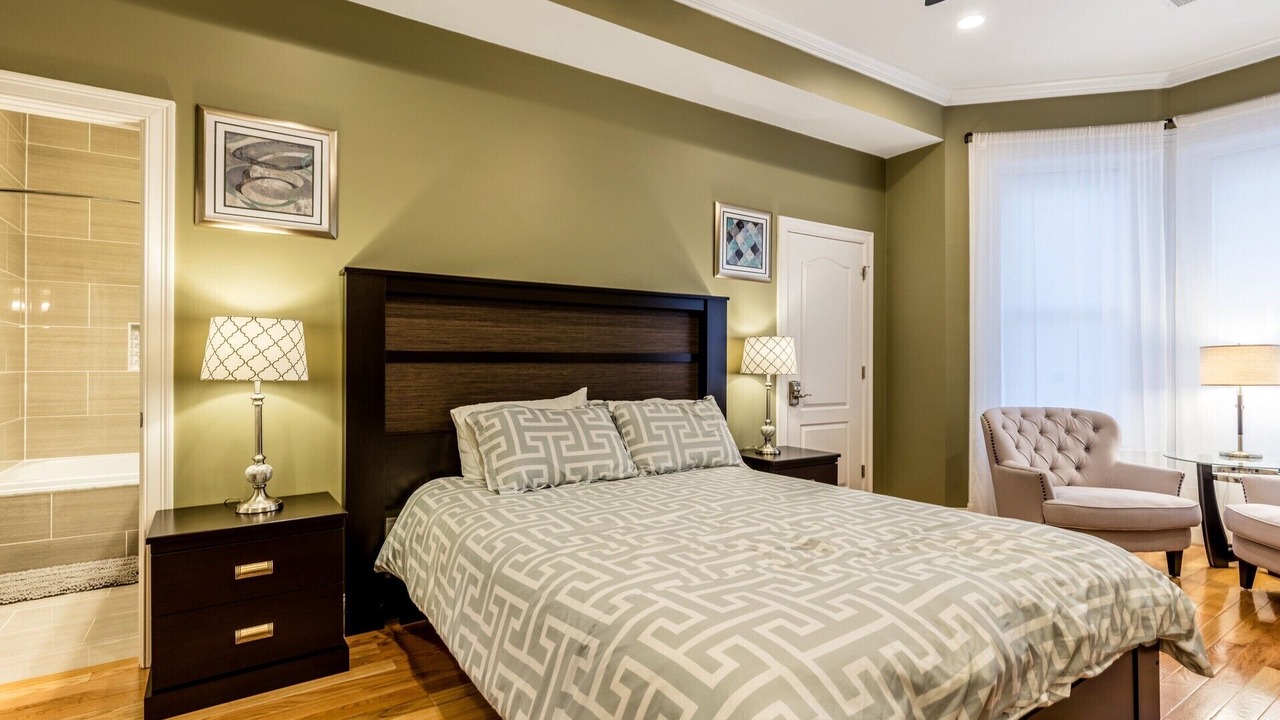 Photo of Bedroom in Longwood