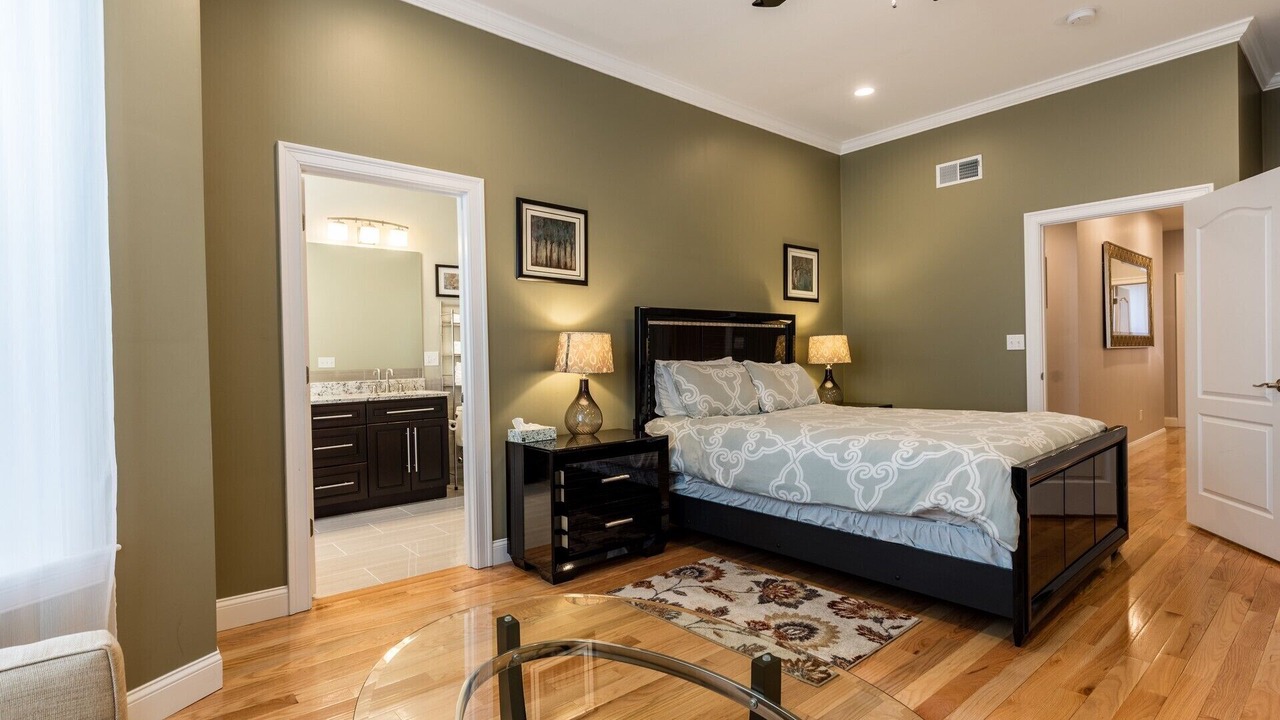 Photo of Bedroom in Longwood