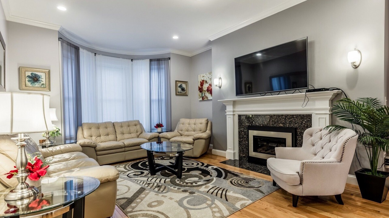 Photo of Livingroom in Longwood