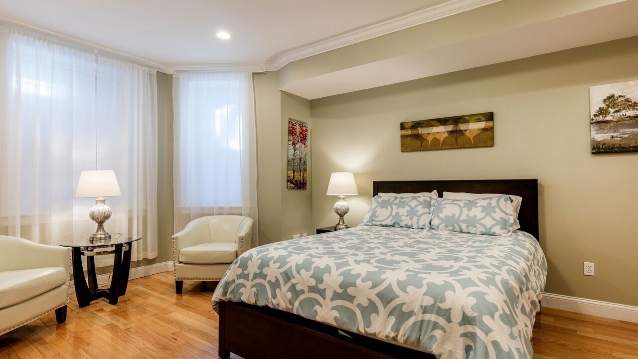 Photo of Bedroom in Longwood