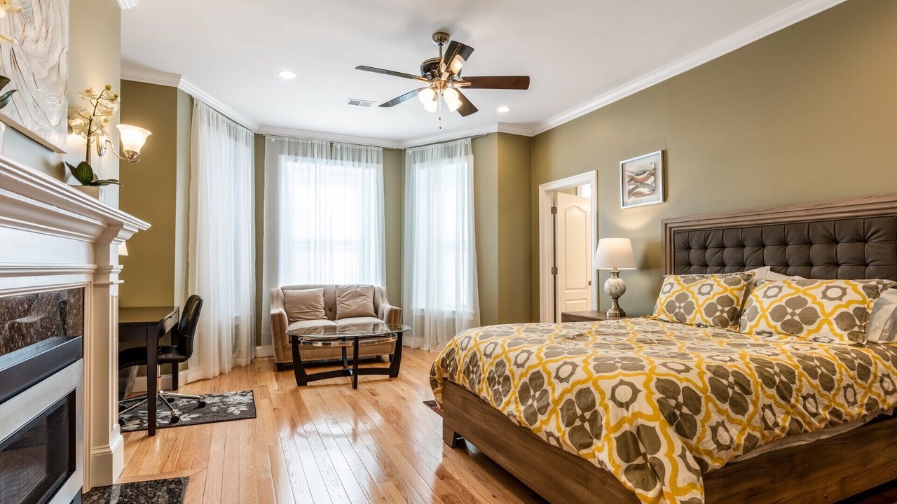 Photo of Bedroom in Longwood