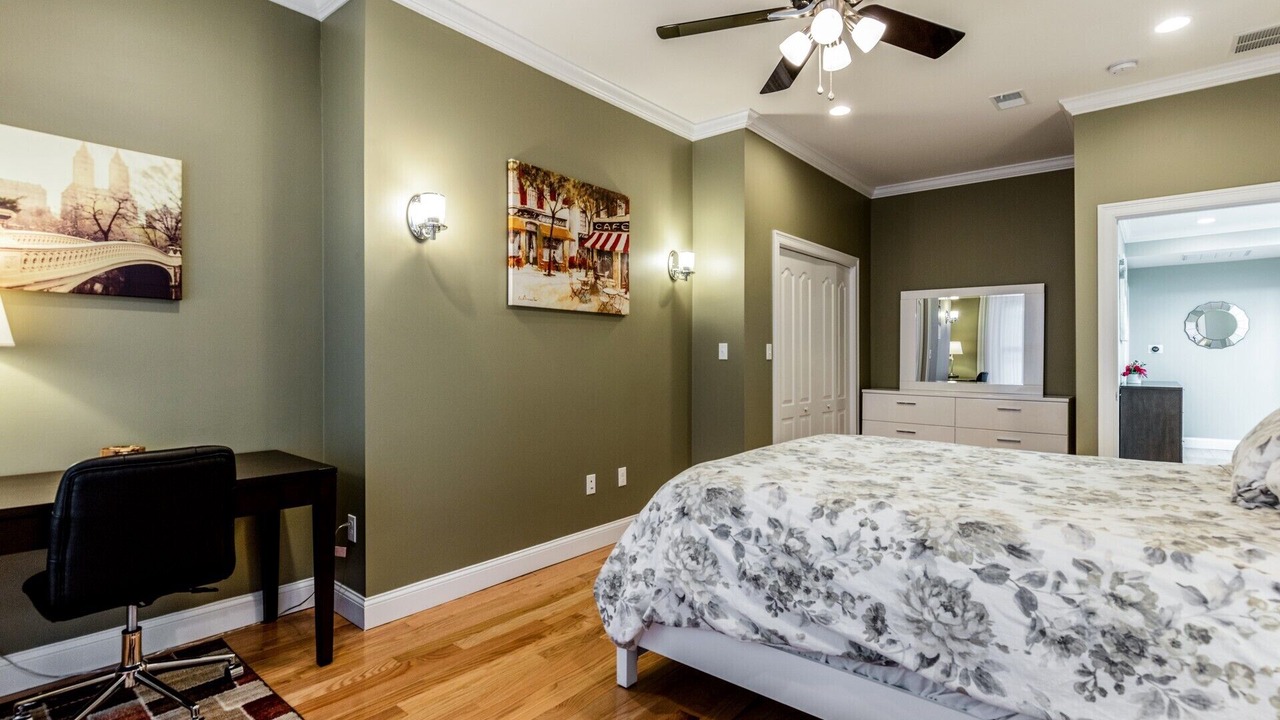 Photo of Bedroom in Longwood