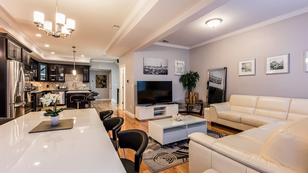 Photo of Livingroom in Longwood