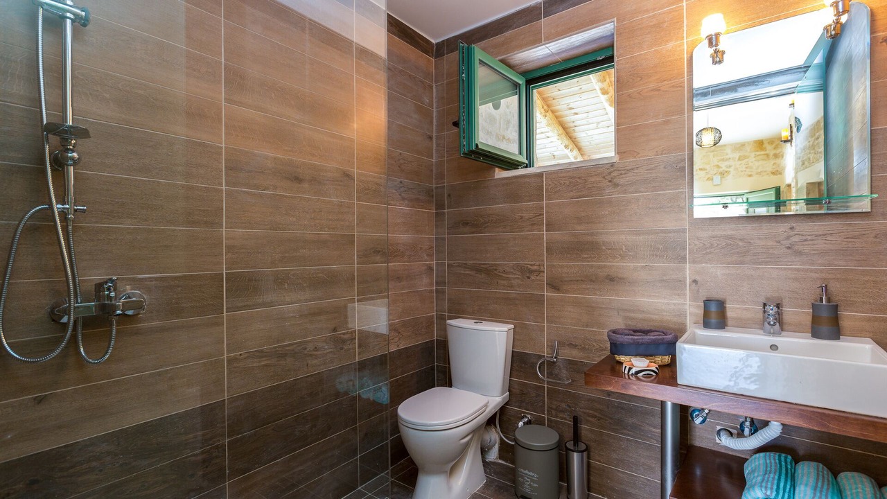 Photo of Bathroom in Episkopi