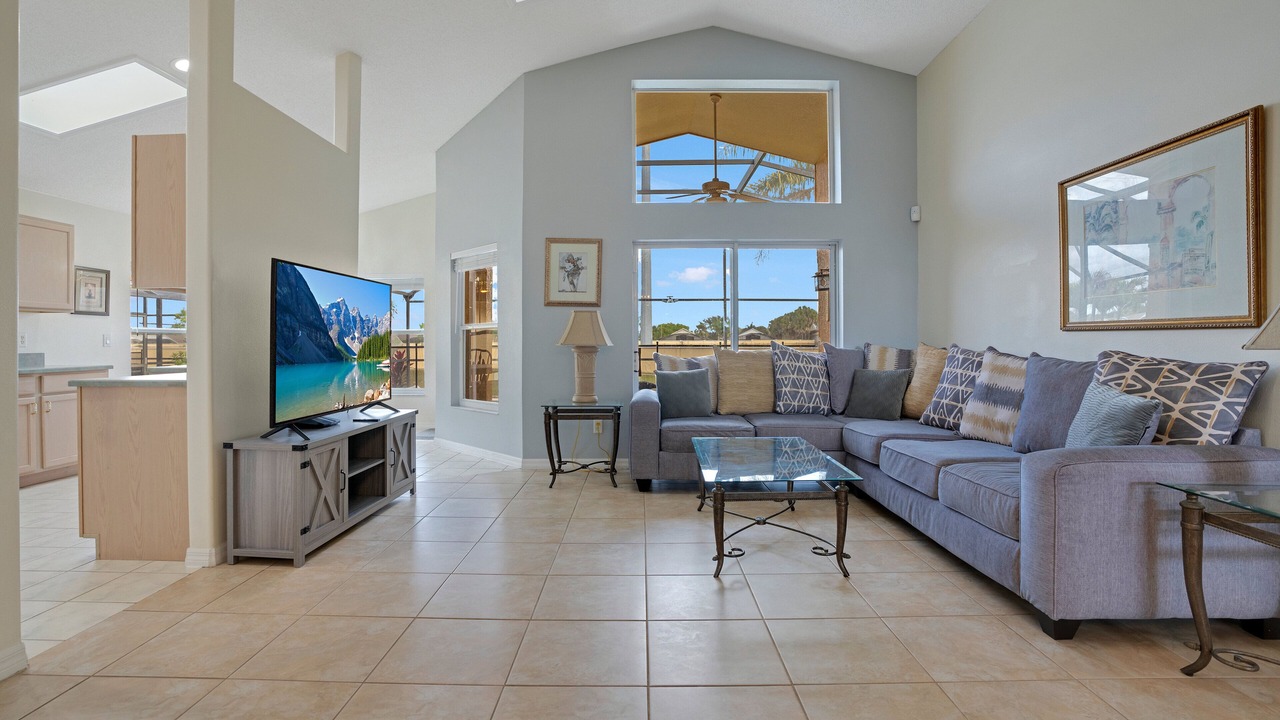 Photo of Livingroom in Windsor Palms