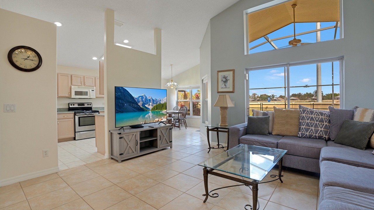 Photo of Livingroom in Windsor Palms