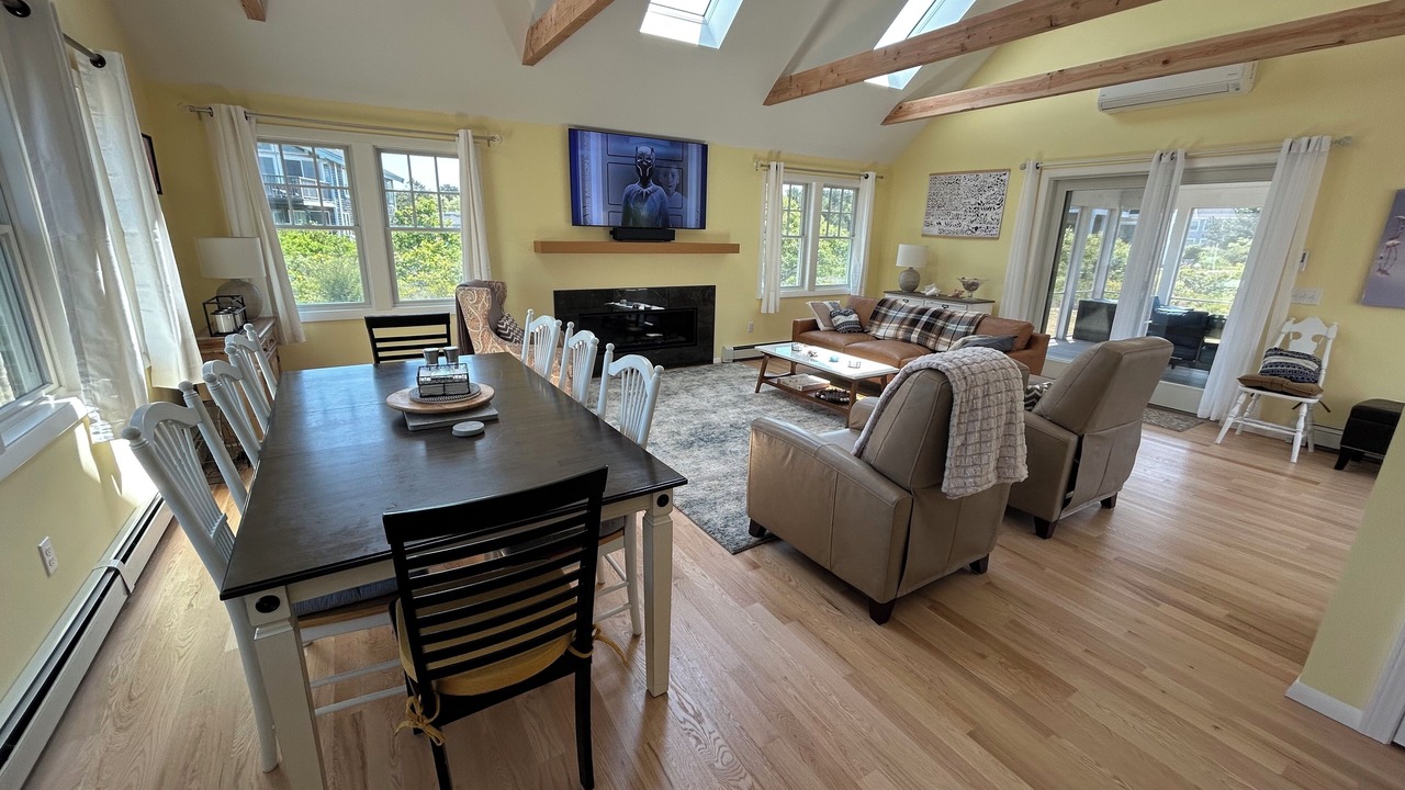Photo of Livingroom in North Truro