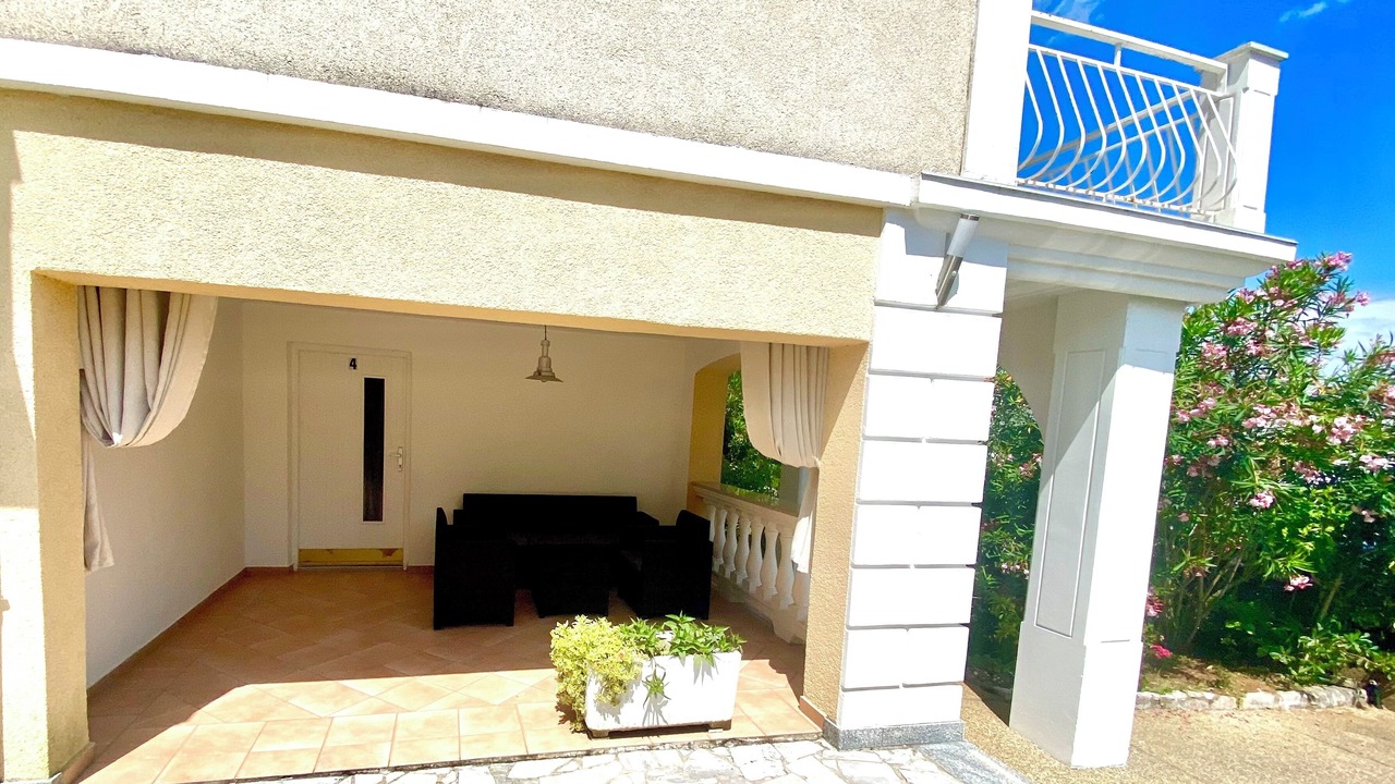 Photo of Patio Balcony in Njivice