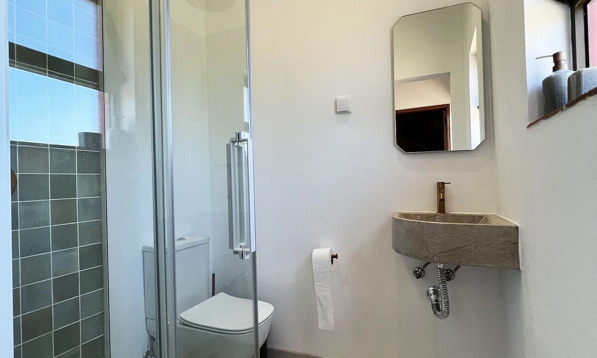 Photo of Bathroom in Faro