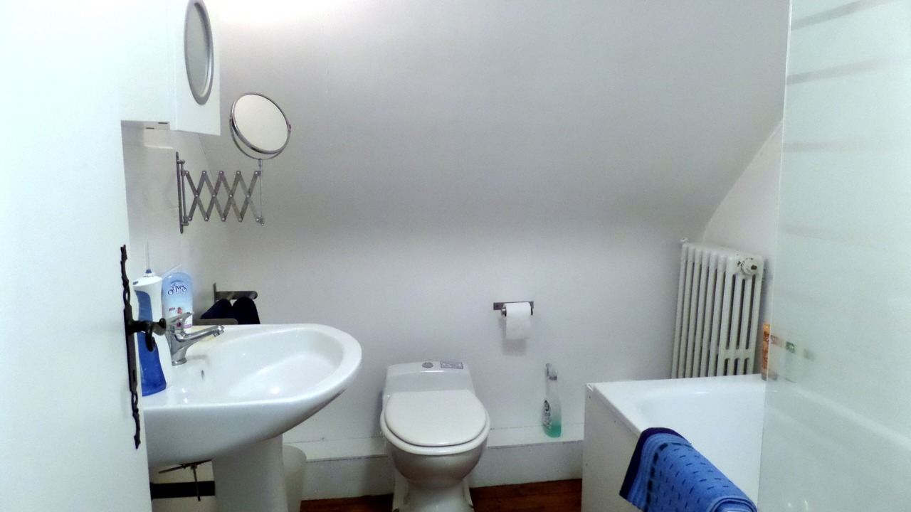 Photo of Bathroom in Plenee-Jugon