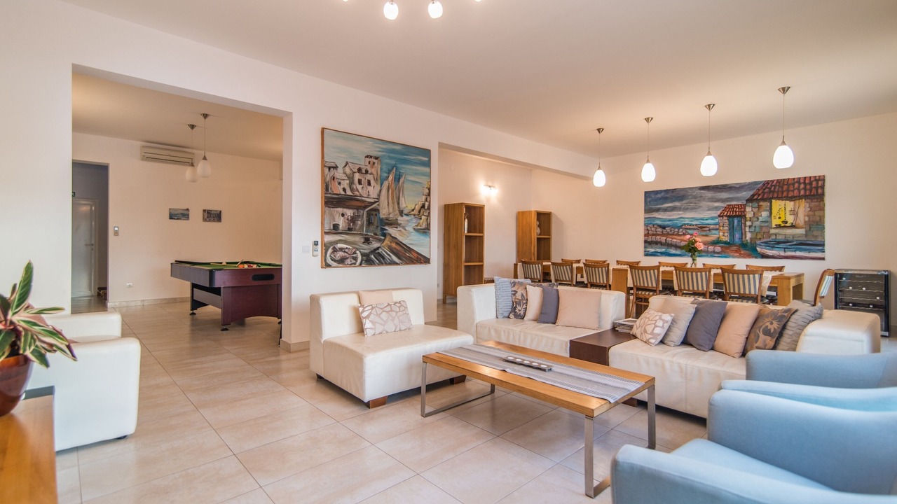 Photo of Livingroom in Mirce