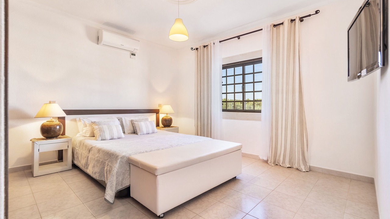Photo of Bedroom in Albufeira