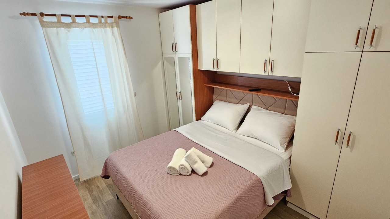 Photo of Bedroom in Montovjerna