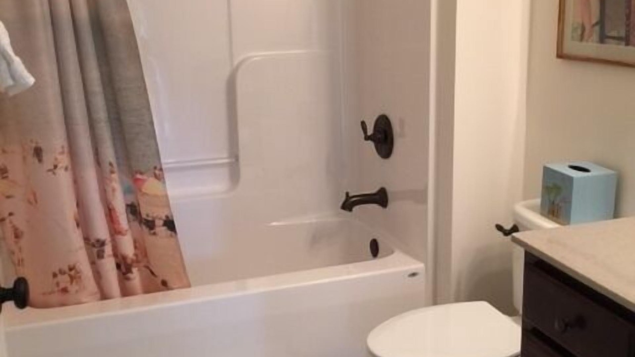 Photo of Bathroom in Piney Island