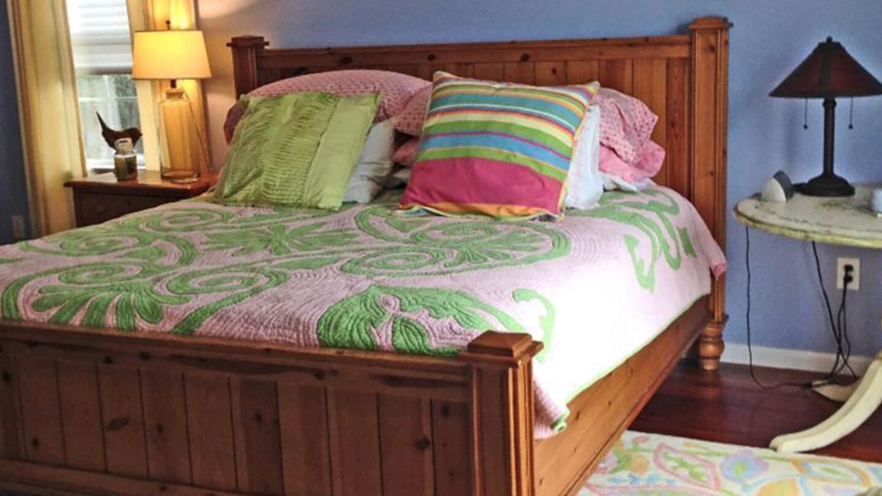 Photo of Bedroom in Popponesset