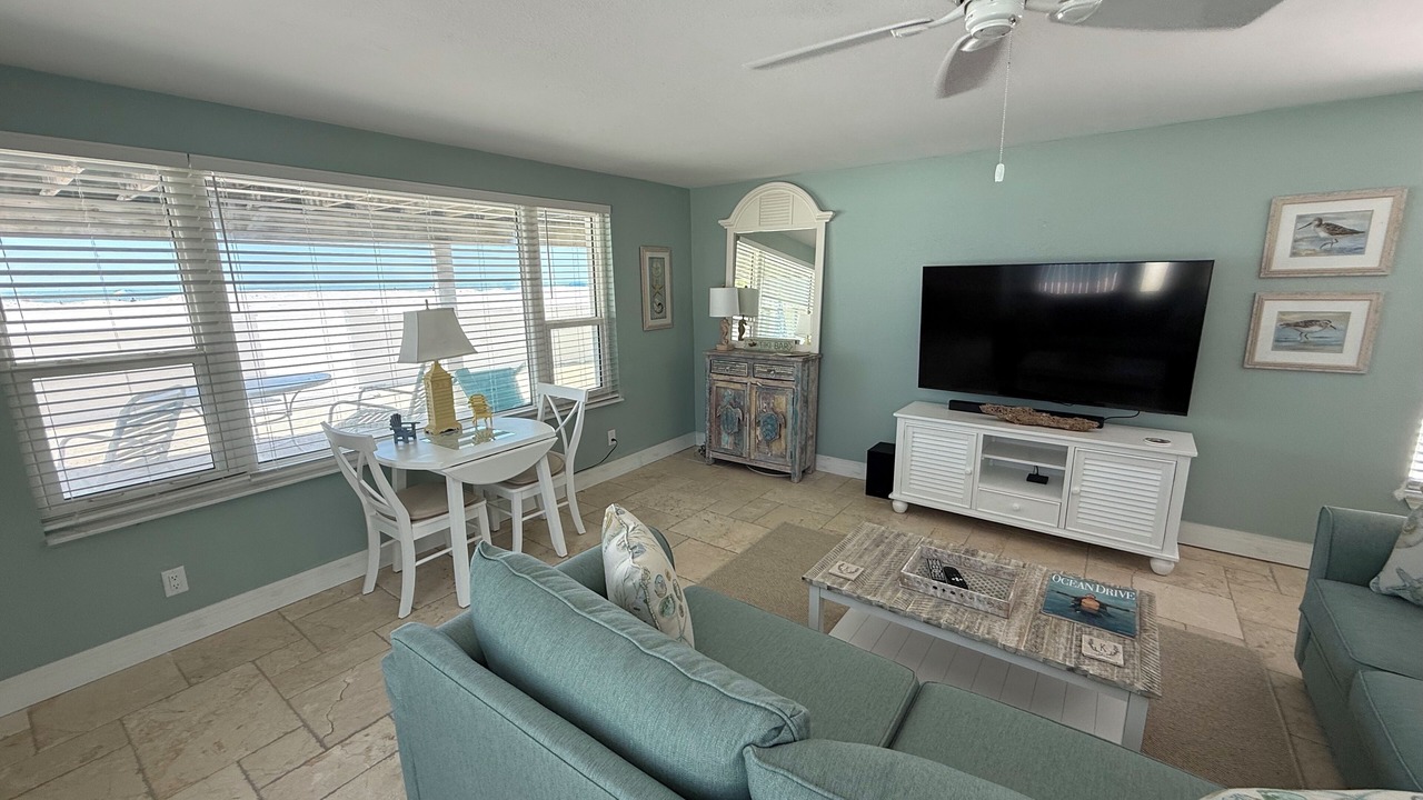 Photo of Livingroom in Madeira Beach