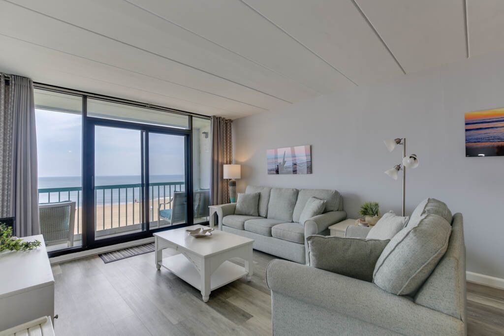 Photo of Livingroom in Northeast Virginia Beach
