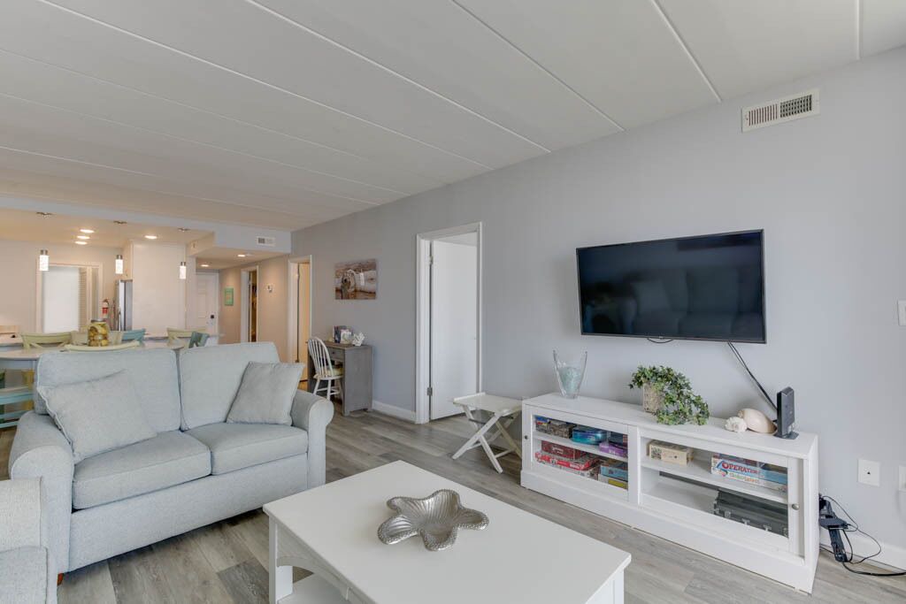 Photo of Livingroom in Northeast Virginia Beach