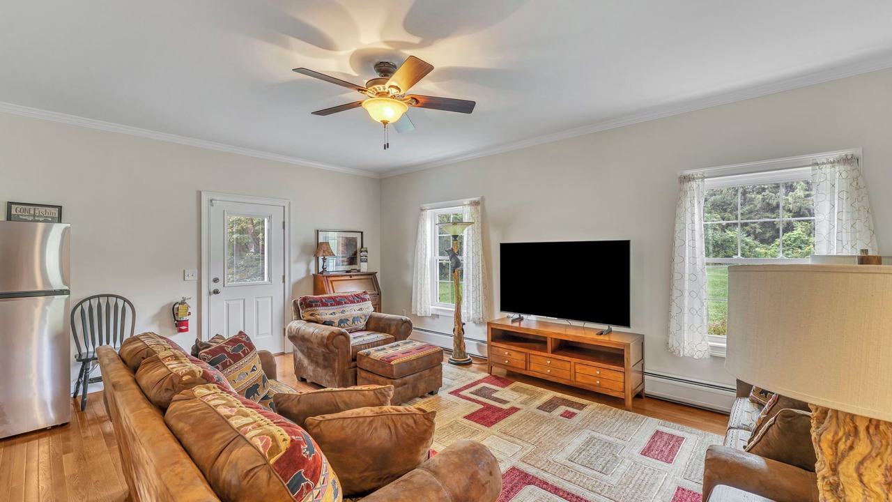 Photo of Livingroom in Cooperstown