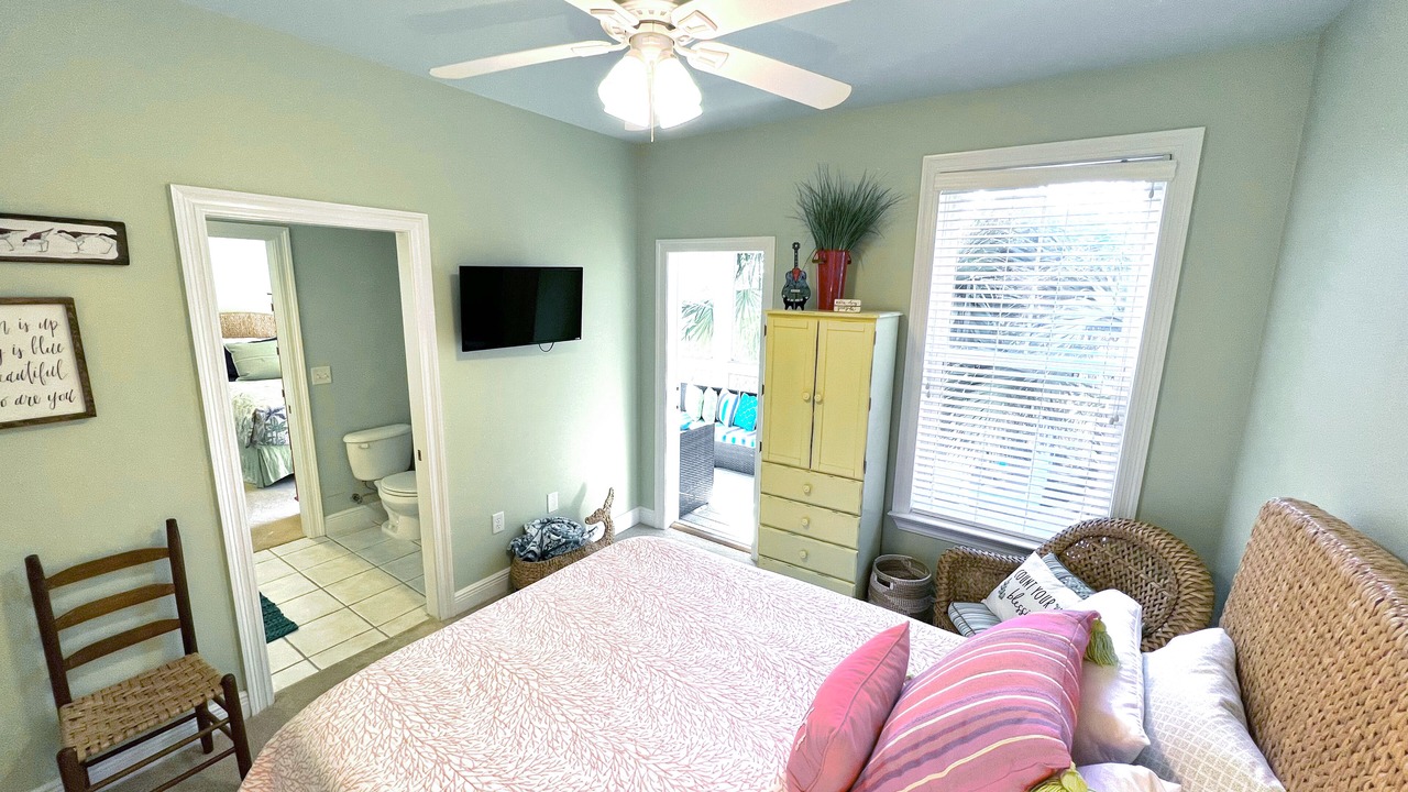 Photo of Bedroom in Cassine Village