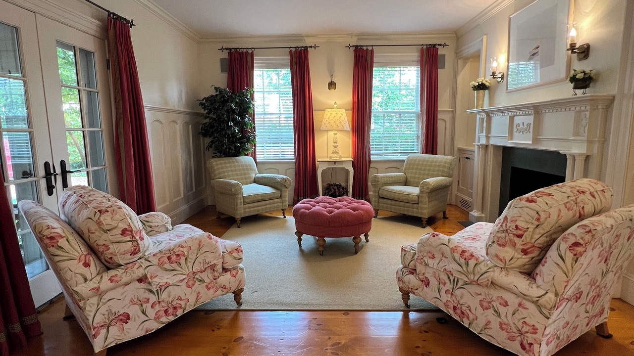 Photo of Livingroom in Edgartown