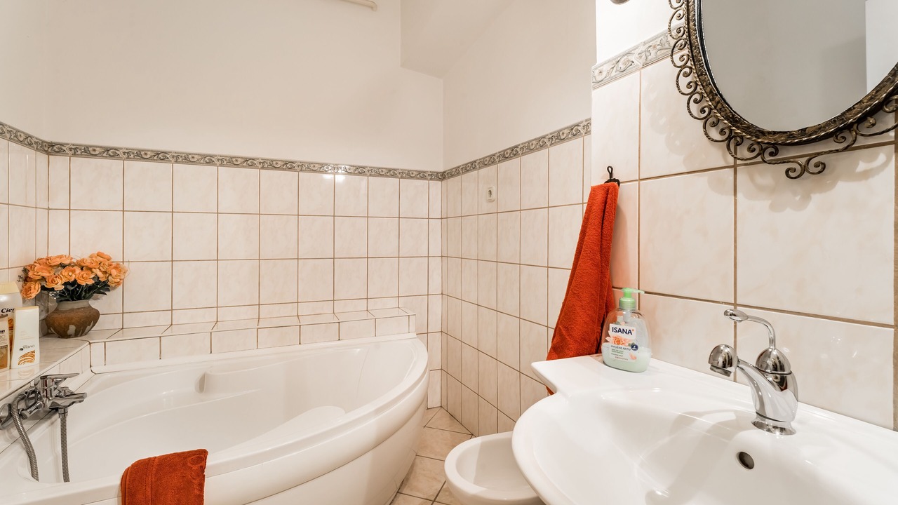 Photo of Bathroom in Csarnok negyed