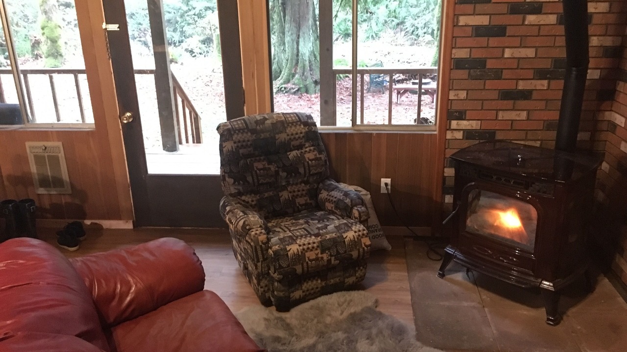 Photo of Livingroom in Maple Falls