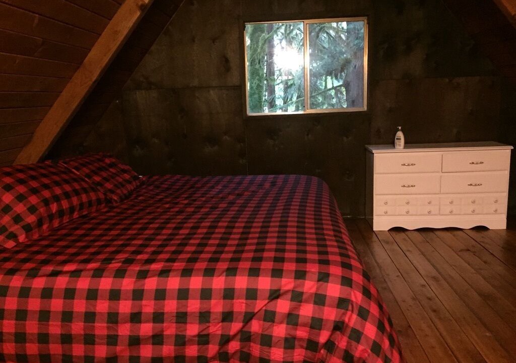 Photo of Bedroom in Maple Falls