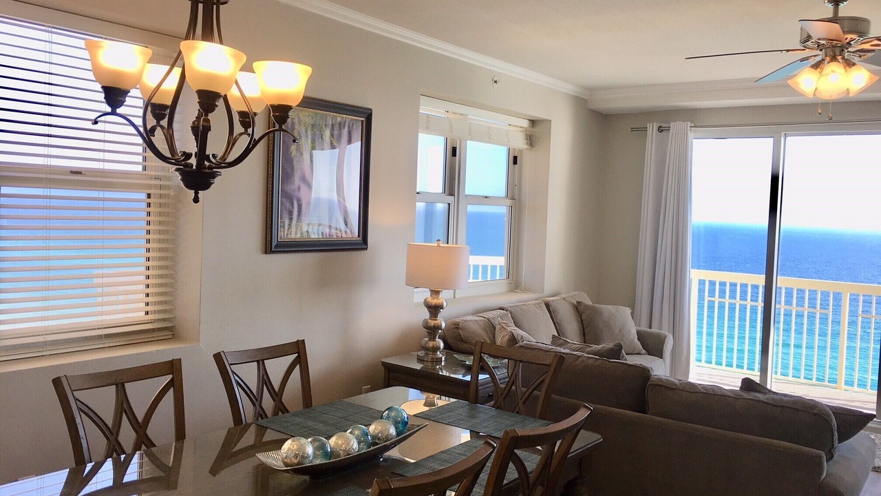 Photo of Livingroom in Miramar Beach