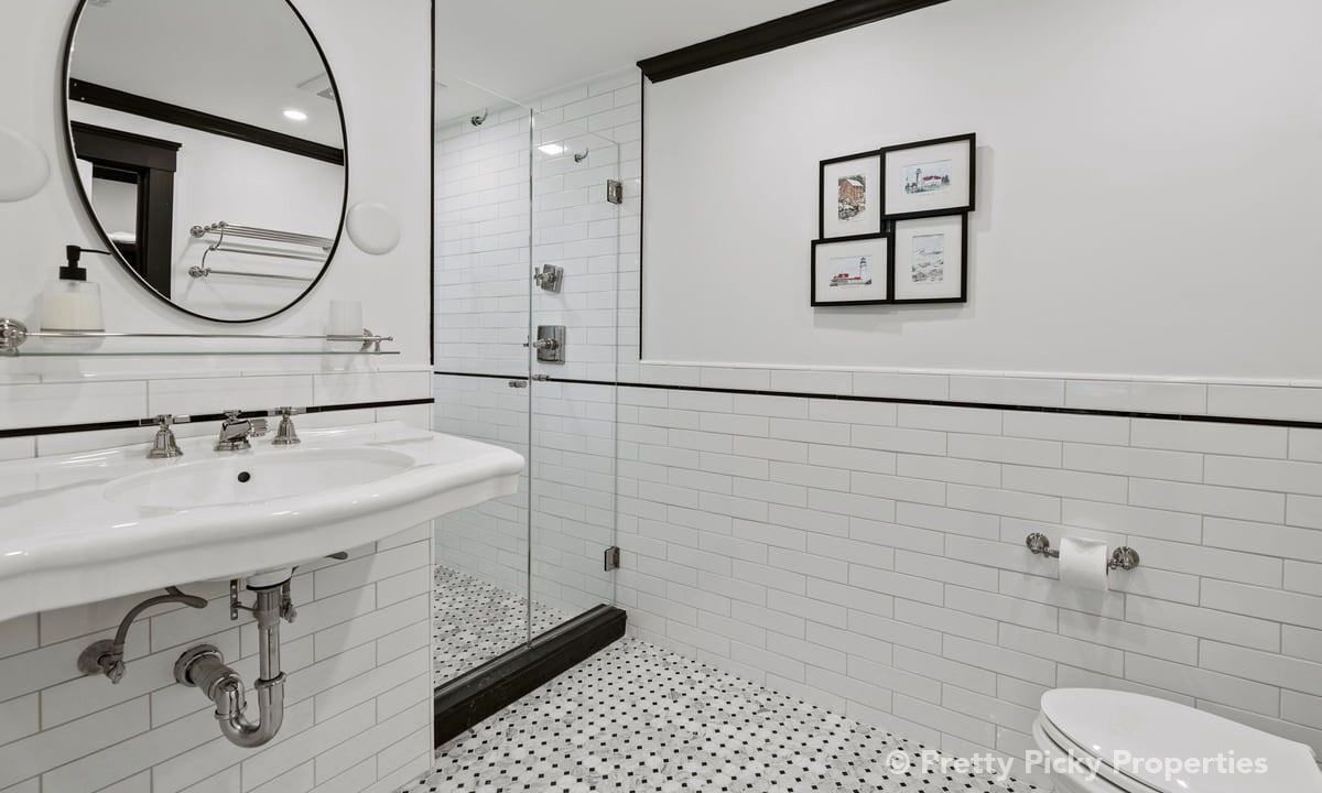 Photo of Bathroom in Orleans