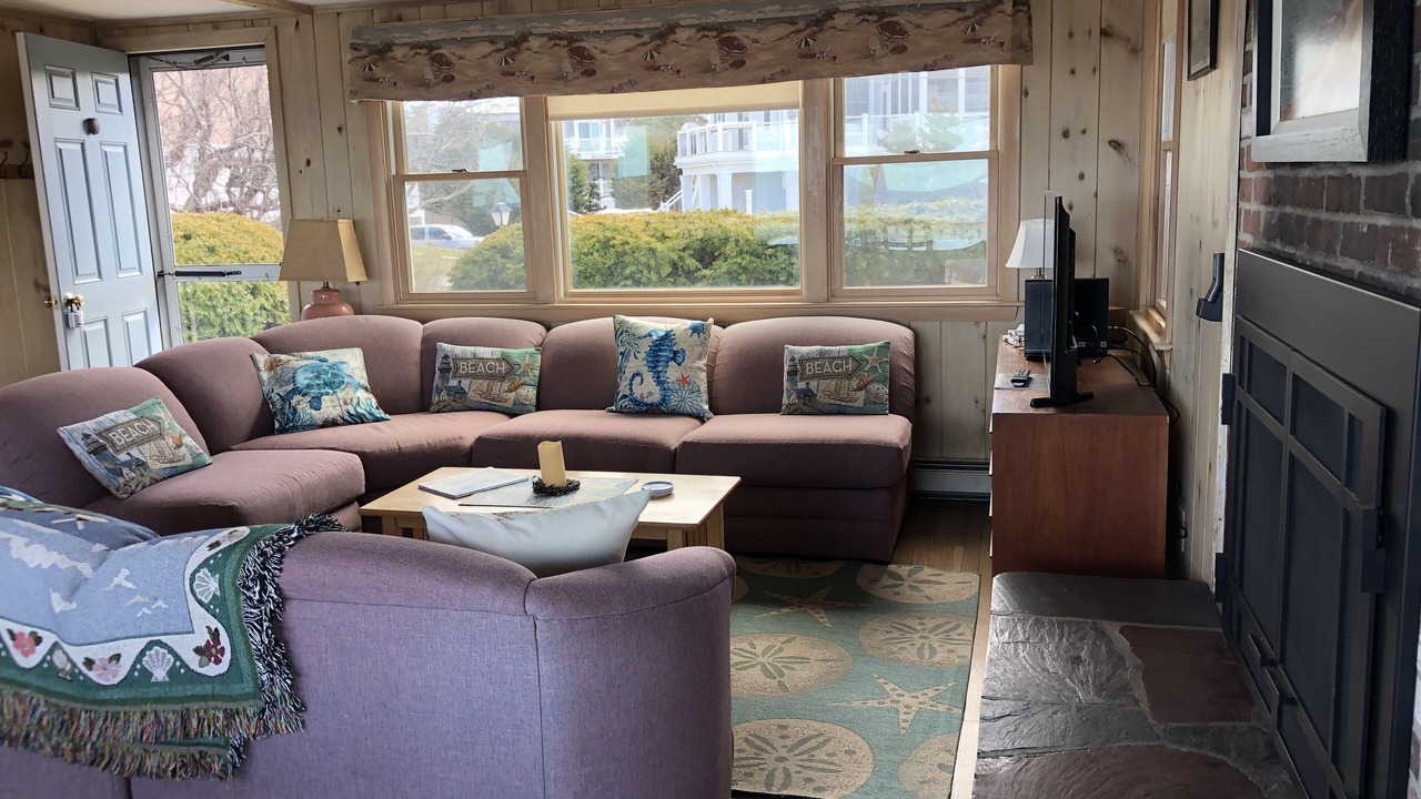 Photo of Livingroom in East Sandwich