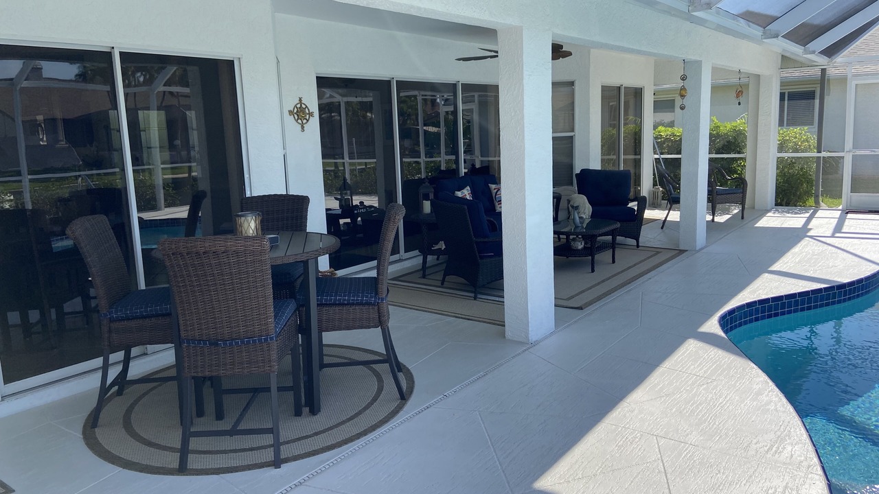 Photo of Outdoor in Pelican
