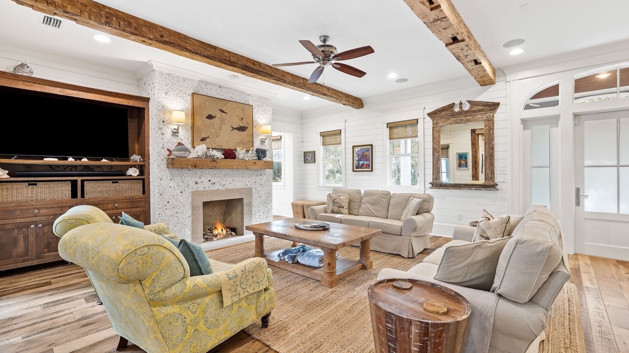 Photo of Livingroom in WaterSound Beach