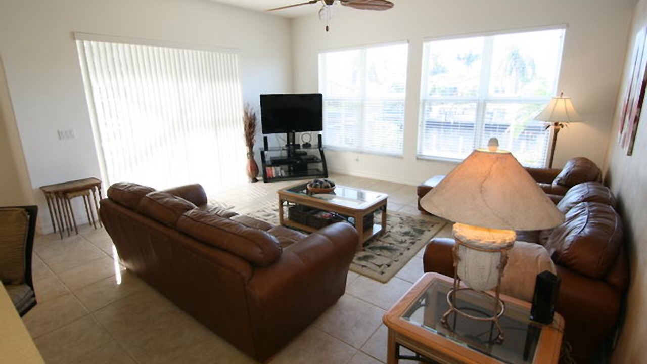Photo of Livingroom in Caloosahatchee
