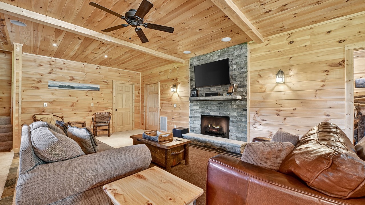 Photo of Livingroom in Morganton