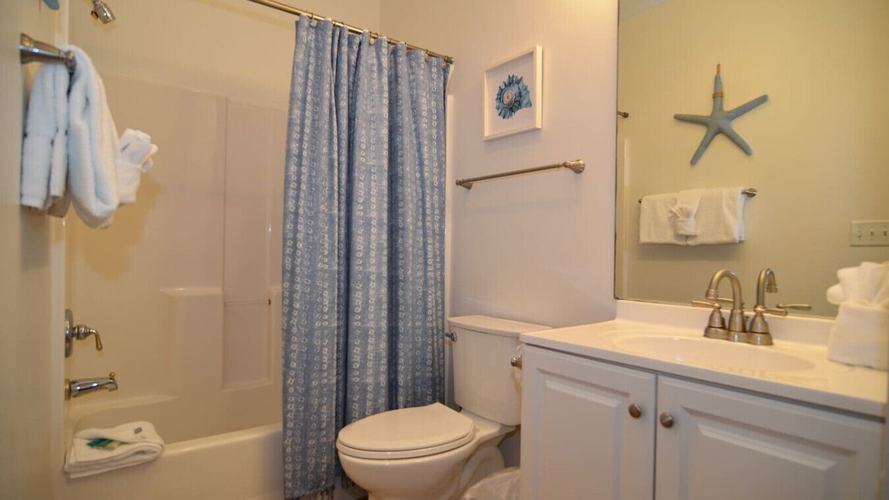 Photo of Bathroom in Seacrest Beach