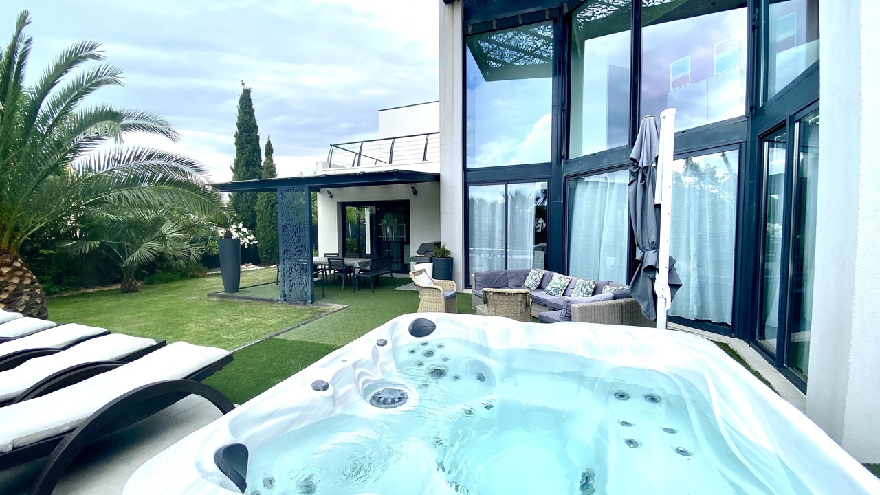 Photo of Patio Balcony in Cap d'Agde