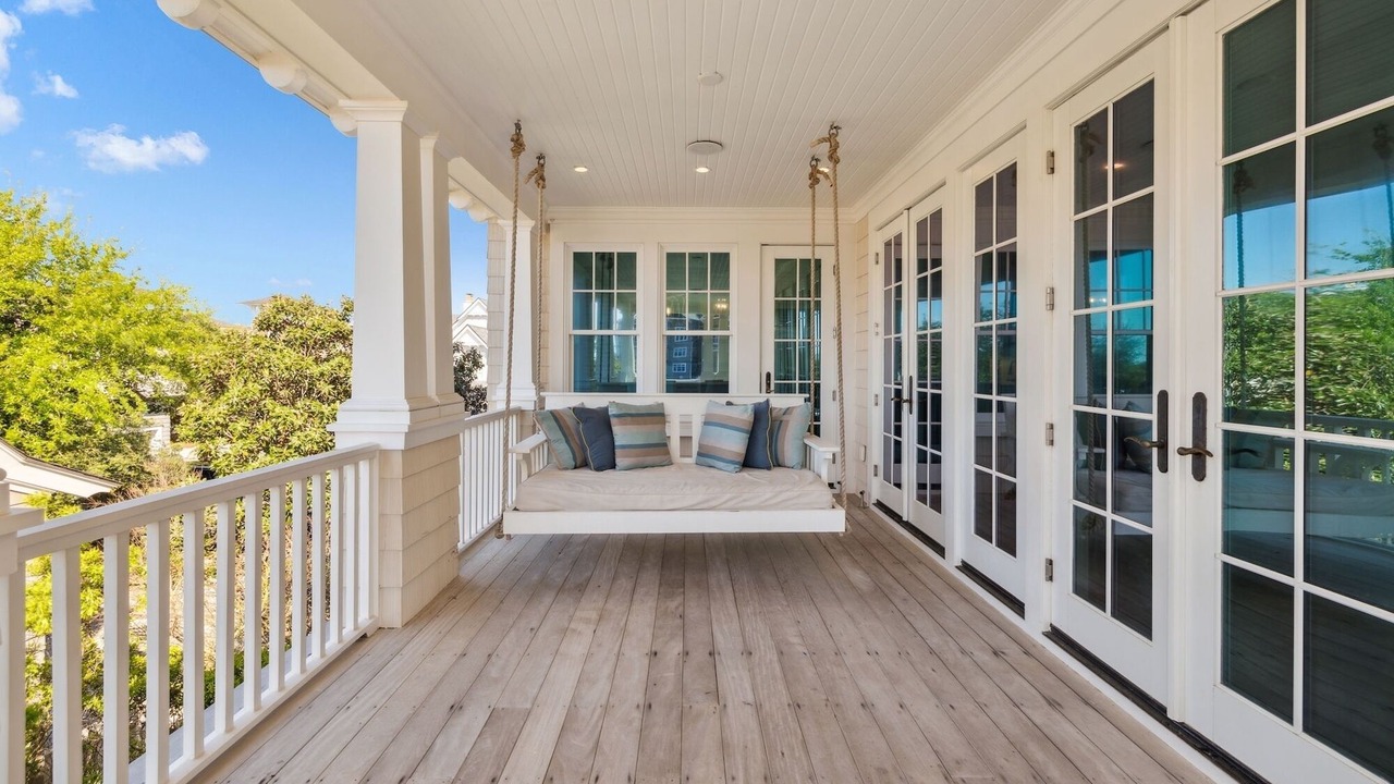 Photo of Patio Balcony in WaterSound Beach